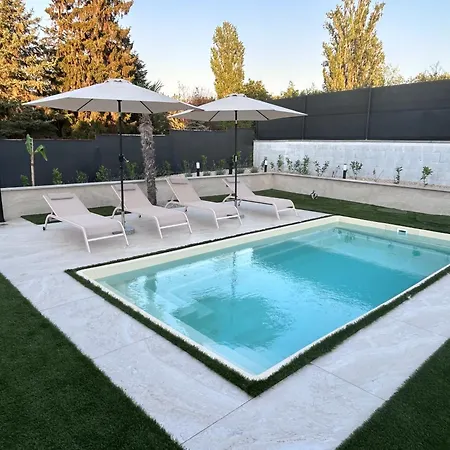 Palm Luxury